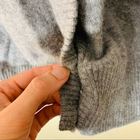 Magaschoni Cashmere Cardigan Sweater Grey size S *flawed* - Picture 8 of 12